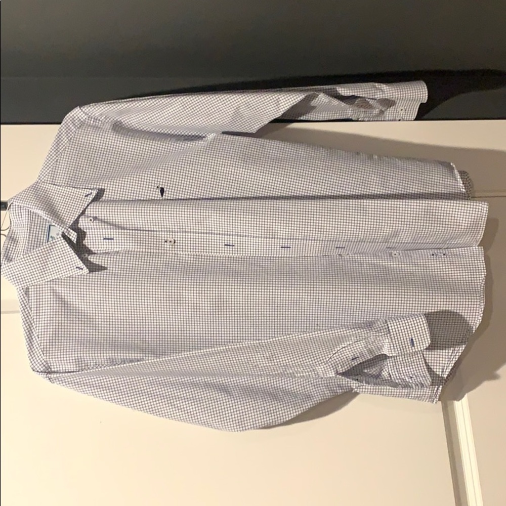 Properly tied button down
